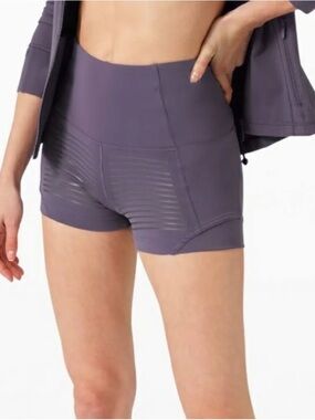 Lululemon Rogue renegade shorts 4”